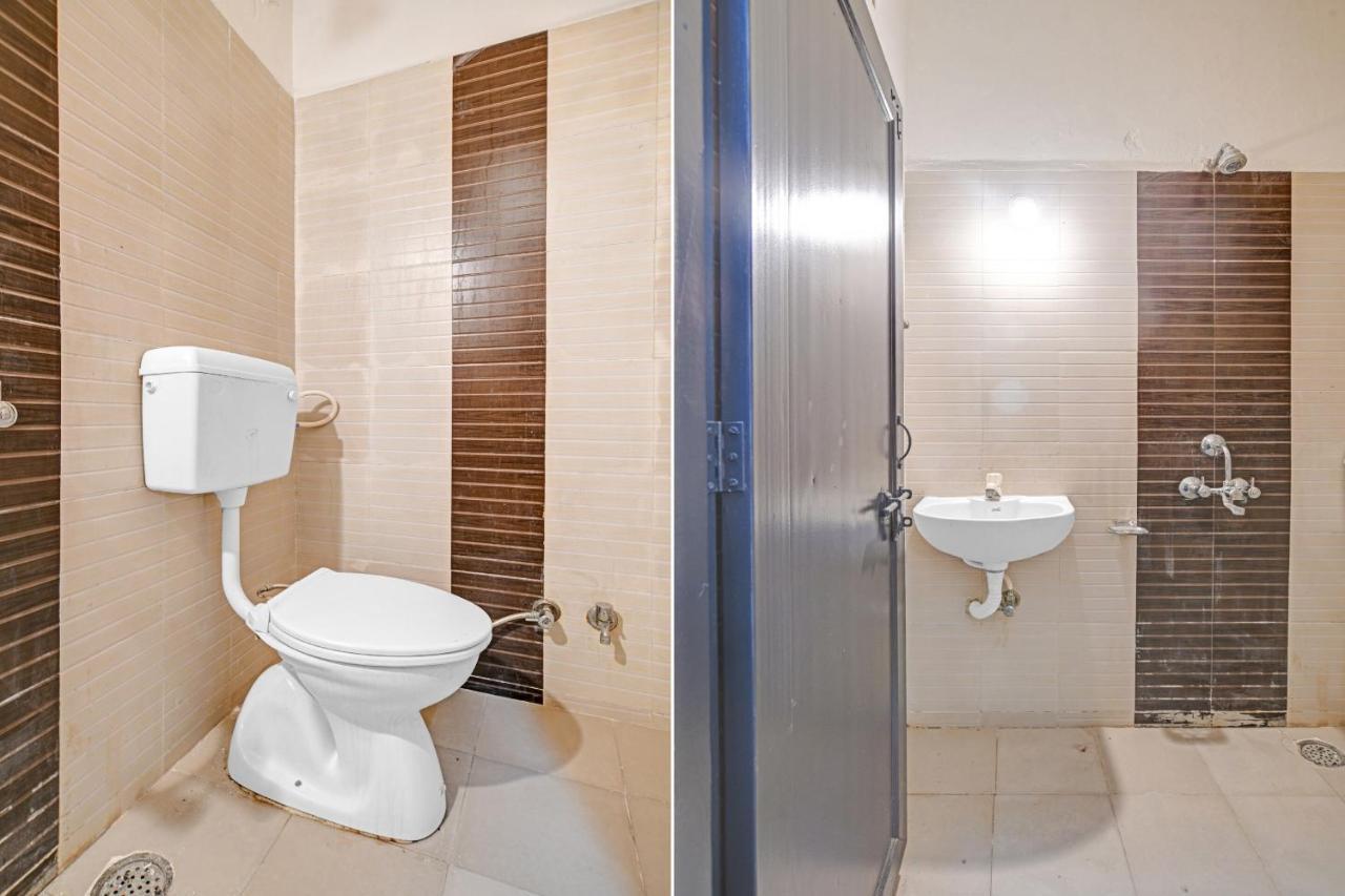 Collection O 84499 Nakshatra Hotel 3*